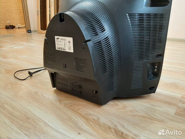 Телевизор б/у