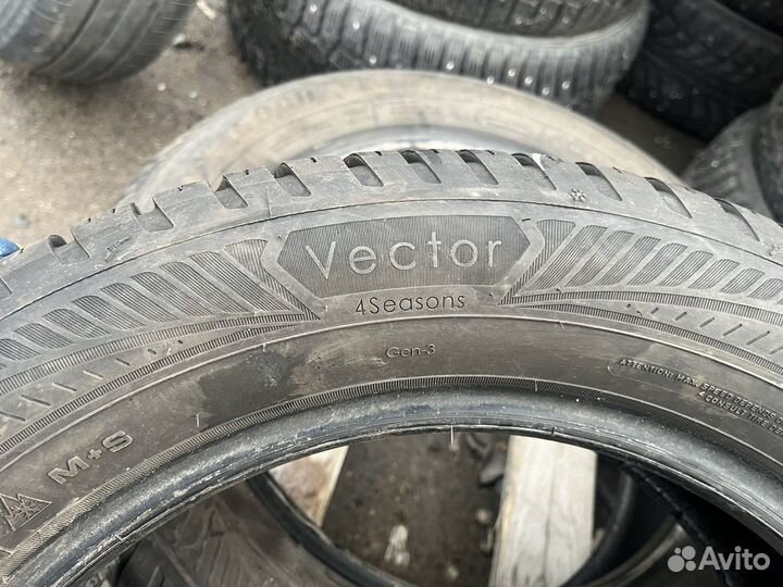 Goodyear Vector 4Seasons Gen-3 225/55 R17 101W