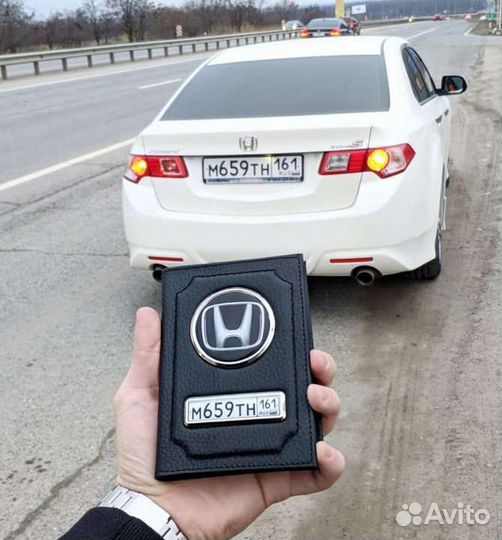 Мужская обложка для автодокументы с госномером