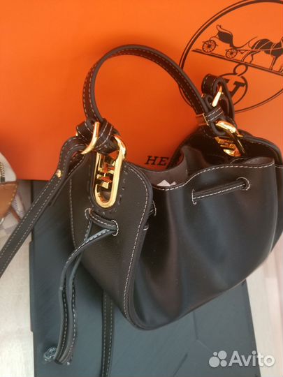 Сумка Fendi новая в упаковке