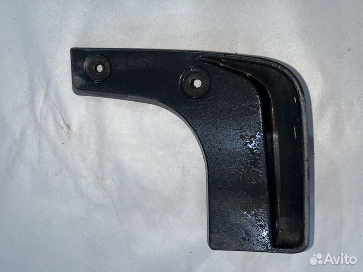 Брызговик задний левый Hyundai Solaris RB G4FC