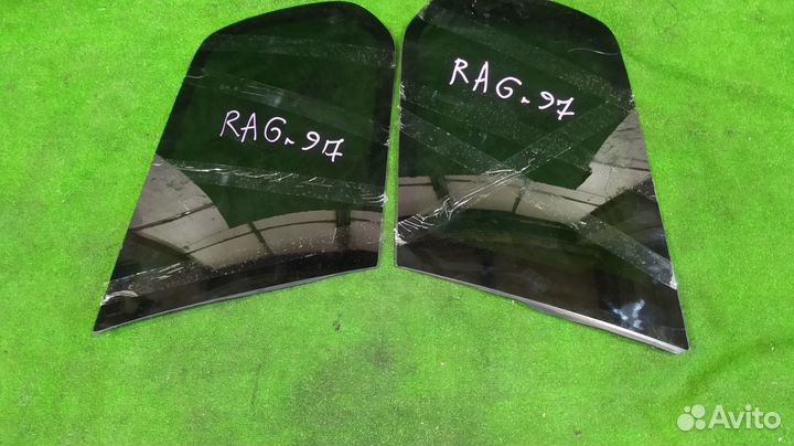 Стекло собачника пара Honda Odyssey RA6 F23A 2001