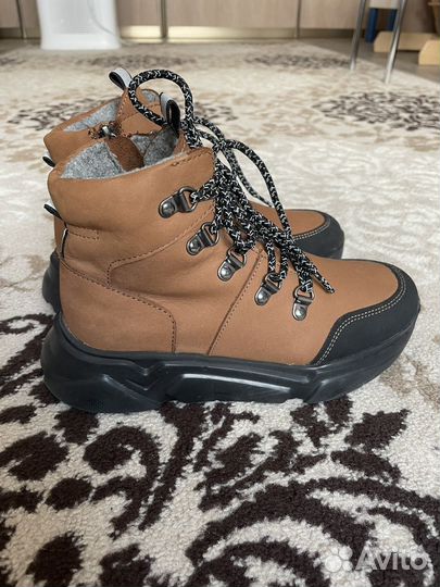 Ботинки утепленные