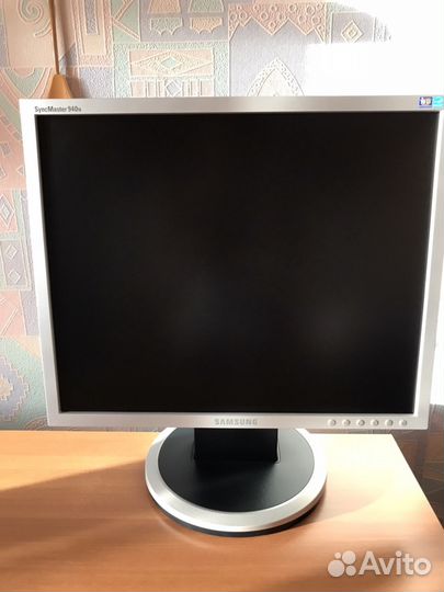 Монитор samsung