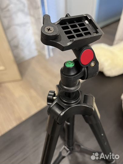 Штатив для фотоаппарата профессиональный