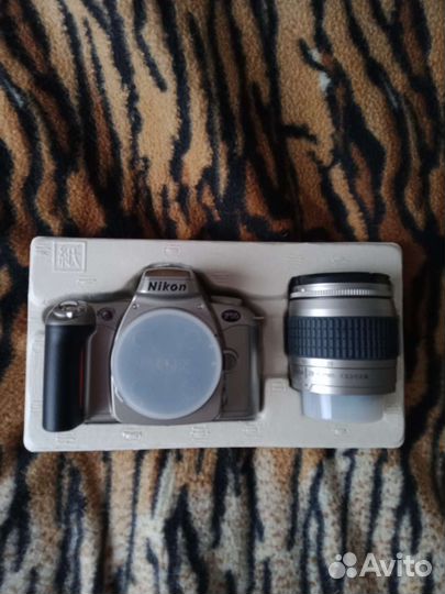 Зеркальный фотоаппарат Nicon F55D Kit