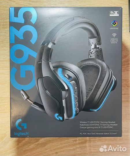 Беспроводные наушники logitech G935