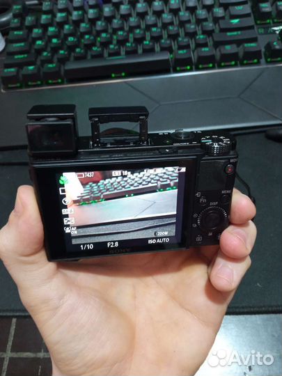 Компактный фотоаппарат sony rx100 vI