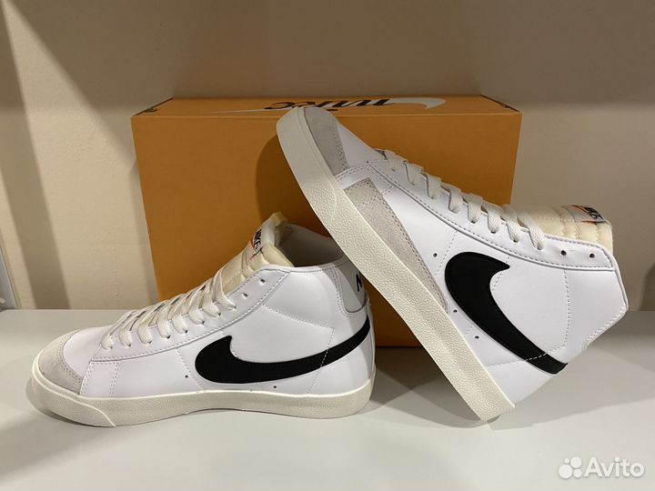 Кроссовки Nike blazer