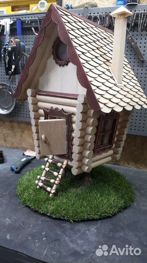 Избушка на курьих ножках