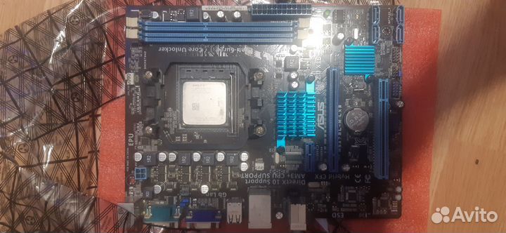 Материнская плата с процессором