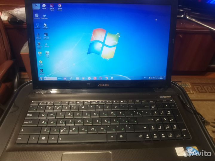 Ноутбук asus
