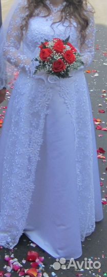 Свадебное платье