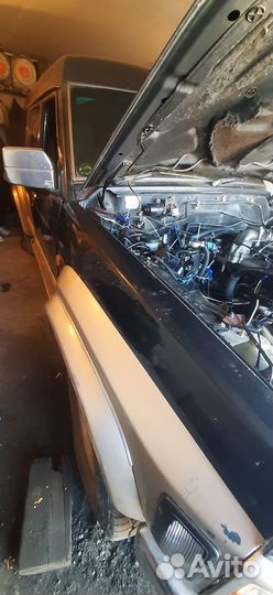 Nissan Safari 4.2 AT, 1992, 236 758 км