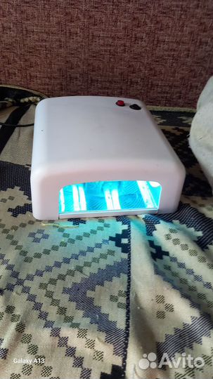 Лампа для сушки ногтей