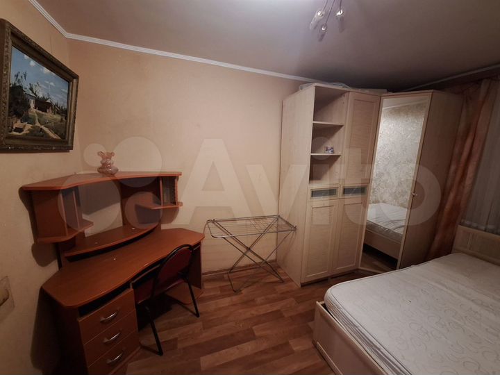 2-к. квартира, 58 м², 4/9 эт.