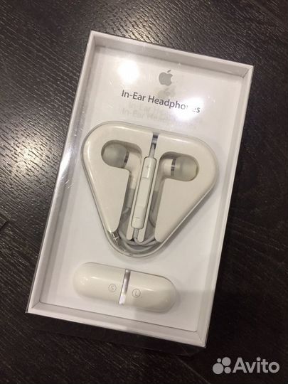 Гарнитура Apple