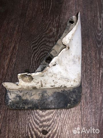 Брызговик передний правый Toyota Corona AT170 3SF