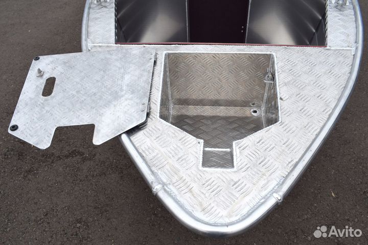 Новая лодка с увеличенными бортами Wyatboat 390DCM