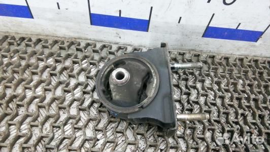 Подушка двигателя дизельная toyota RAV 4 ZCA2 (4BR