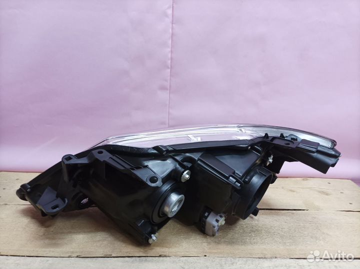 Фара правая Toyota Camry 7 хв50 11-17