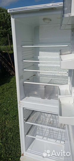 Холодильник атлант бу