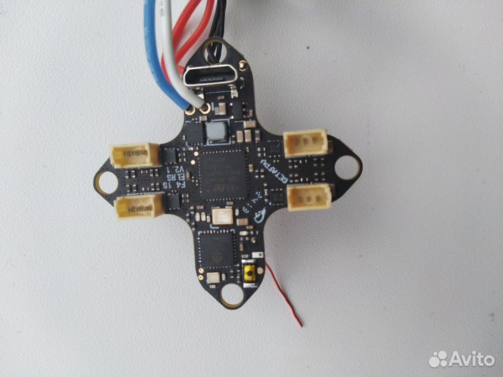 Полетный контроллер F4 1S 5A AIO elrs 2.4G