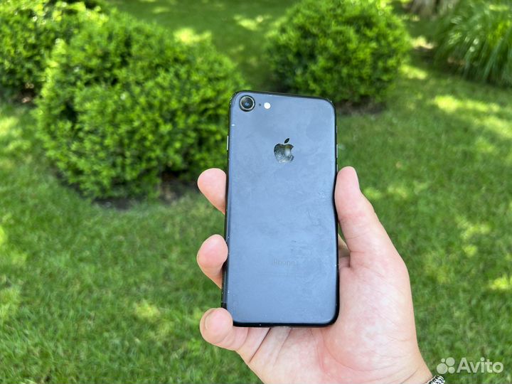 iPhone 7 /32gb в черном