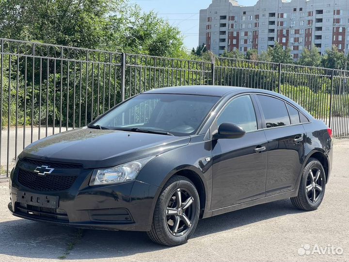 Chevrolet Cruze 1.6 AT, 2011, 166 117 км