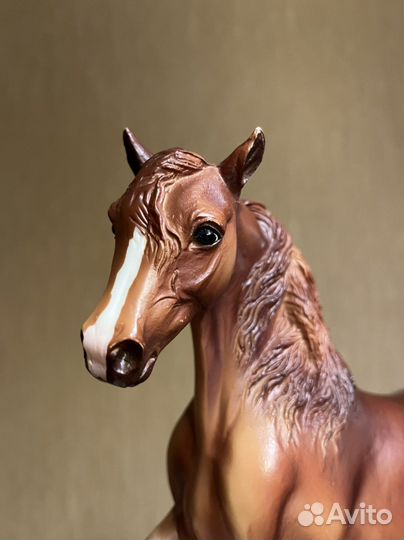 Лошадь breyer