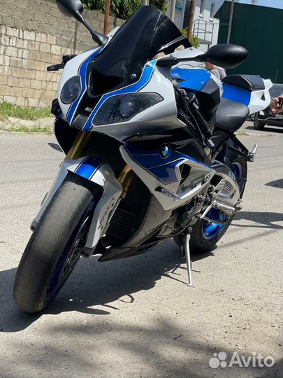 BMW S1000RR HP4