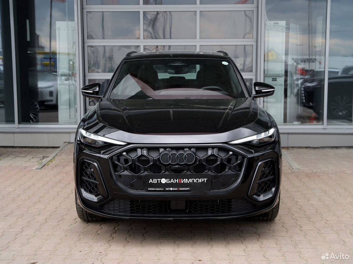 Audi Q5L 2.0 AMT, 2026