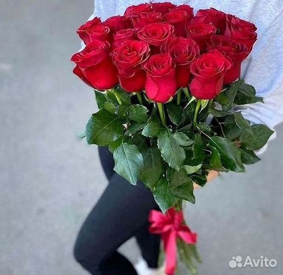 Букет роз 101 роза 51 роза