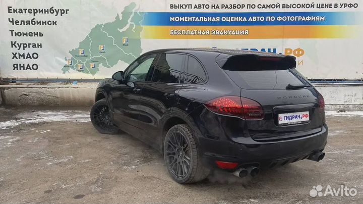 Накладка двигателя правая Porsche Cayenne (92A) 7PP103908