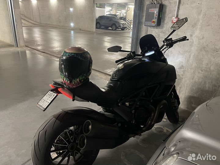 Ducati diavel dark