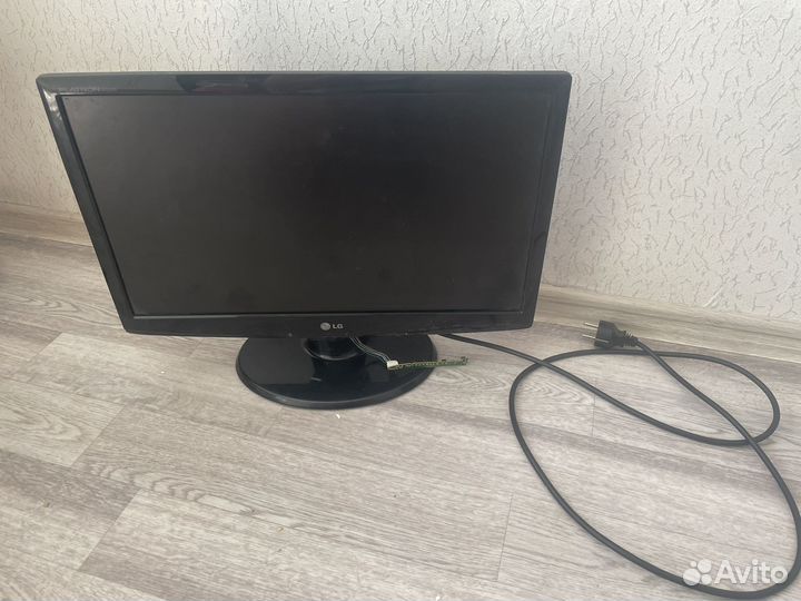 Монитор LG