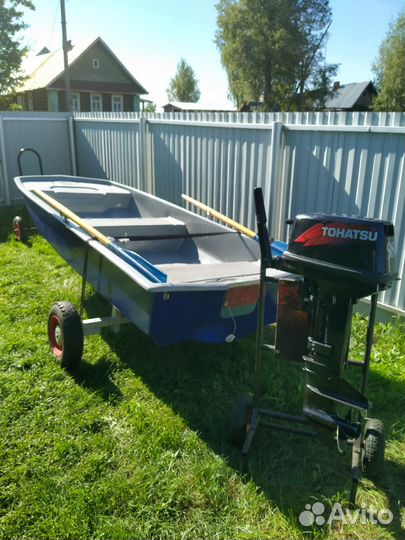 Лодка с мотором