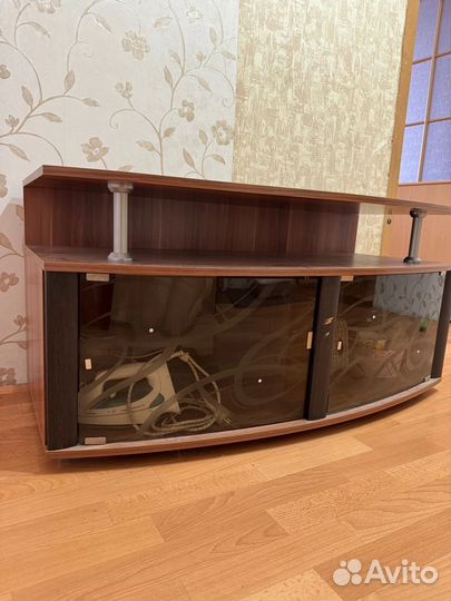 Тумба под телевизор