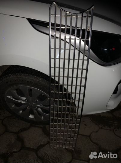 Продам решётку радиатора(хром) на ваз 2101