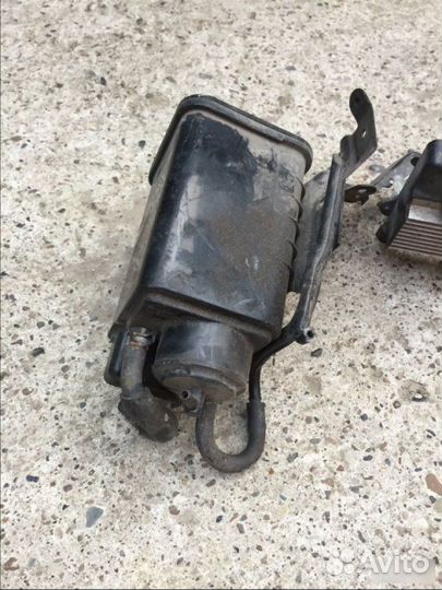 Абсорбер паров топлива Toyota Avensis