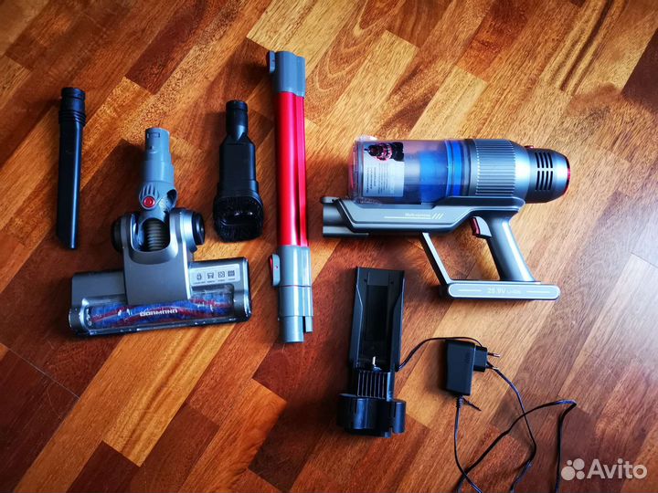 Беспроводной пылесос Redmond RV-UR361