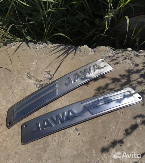 Накладки на бак Ява