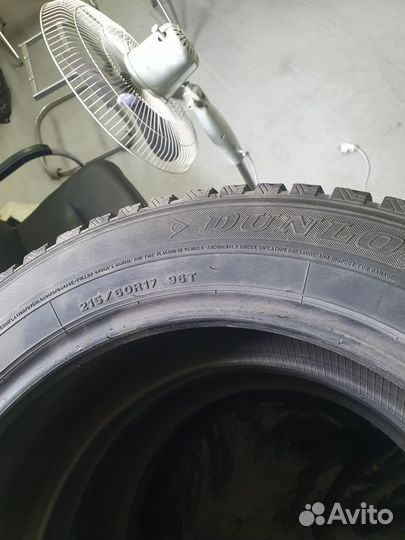 Dunlop SP Winter Ice 01 215/60 R17 96T