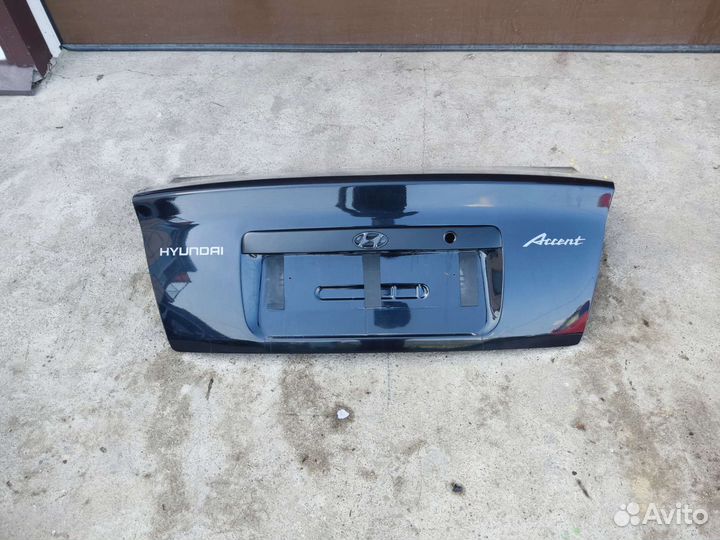 Hyundai Accent крышка багажника
