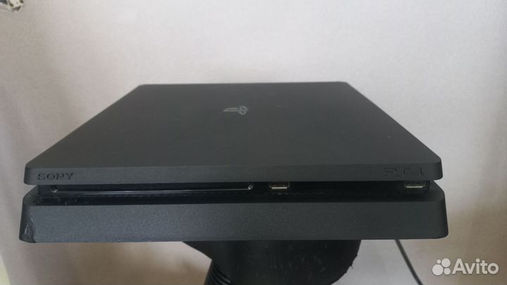 Sony PS4 slim 1tb