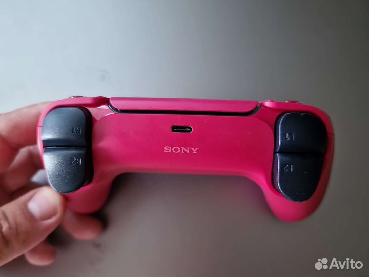 Геймпад DualSense (проводной, Bluetooth)