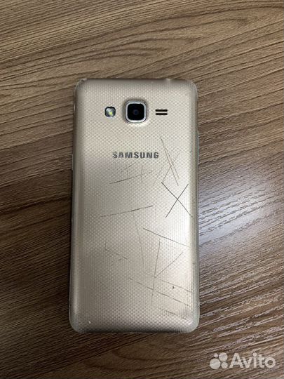 Телефон Samsung