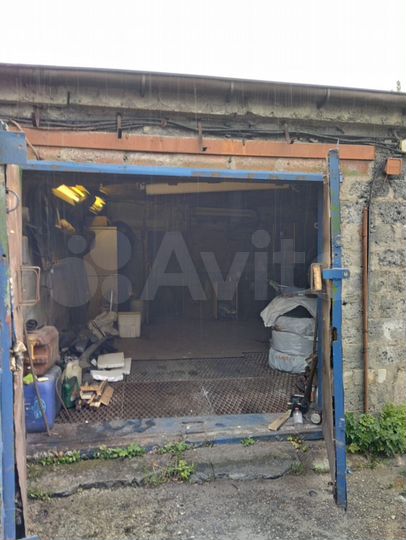 Гараж, > 30 м²