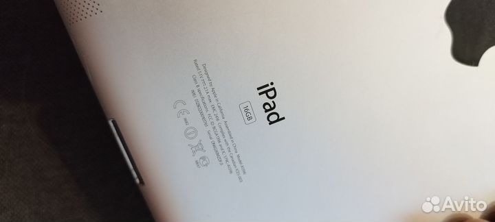 iPad 2 (Wi-Fi + 3G) 16 Гб