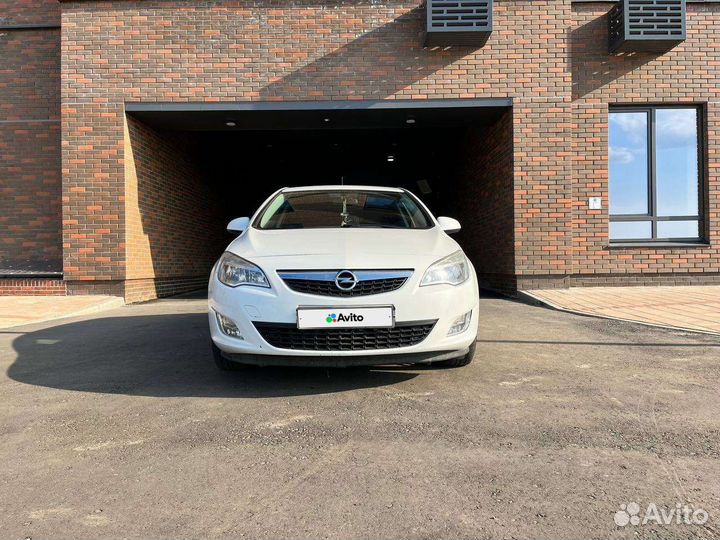 Opel Astra 1.6 МТ, 2011, 123 000 км